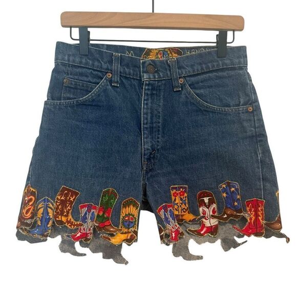 Levi’s Upcycled Cowboy Cowgirl Western Boot Applique Denim Shorts Orange Tab Siz - Picture 1 of 8
